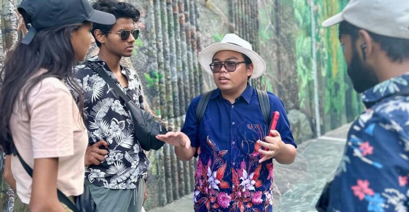 Kl: Architectural & Heritage Walking Tour With Architect - Participant Requirements and Recommendations