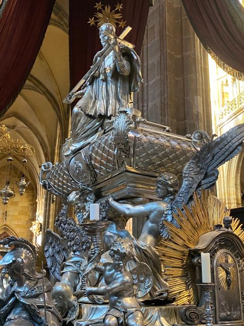 Klaras Prague Castle Private Tour - Frequently Asked Questions