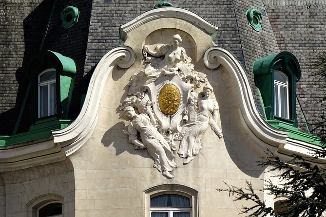 Klimts Kisses From Vienna a Private Expert-Walk From Baroque to Art Nouveau - Art Nouveau and Baroque Landmarks