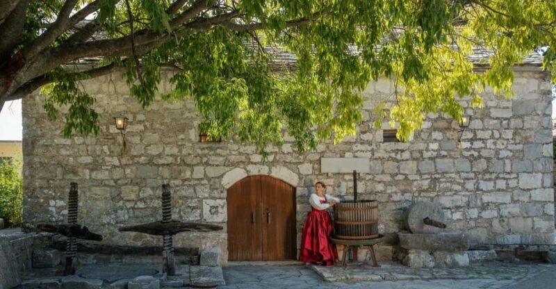 Klis ( Game Ot Thrones ) & Soparnik - Croatian Pizza Tour - Discovering Poljica Republic