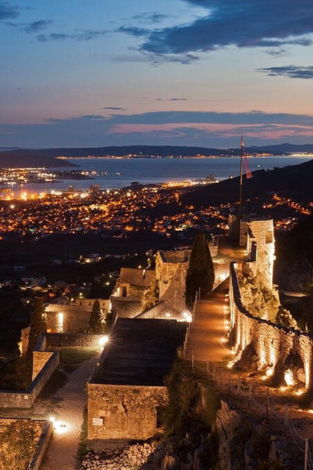 Klis ( Game Ot Thrones ) & Soparnik - Croatian Pizza Tour - Frequently Asked Questions