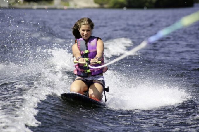 Knee Boarding in Mount Lavinia - Private Group Experiences