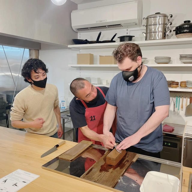 Knife Workshop With a Master Cutler - Participant Restrictions