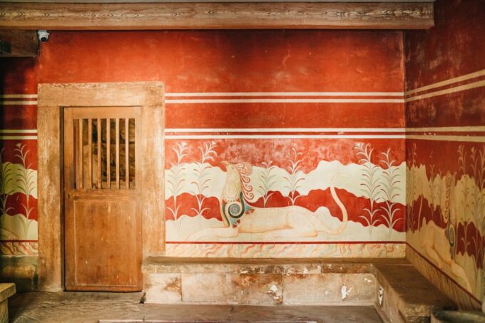 Knossos: Knossos Palace Skip-the-Line Guided Walking Tour - Exploring the Ancient Palace