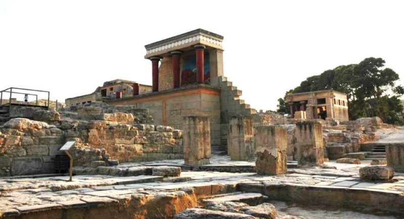 Knossos Minoan Palace & Archaeological Museum From Heraklion - Guided Experience