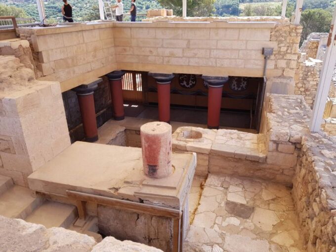 Knossos Palace and Village Pottery Tour - Cretan Culture and History