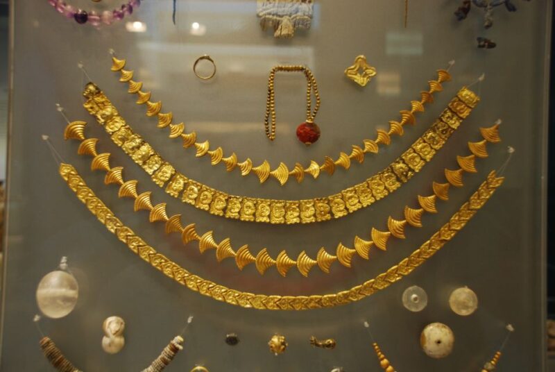 Knossos Palace & Archaeological Museum Private Tour - Key Points