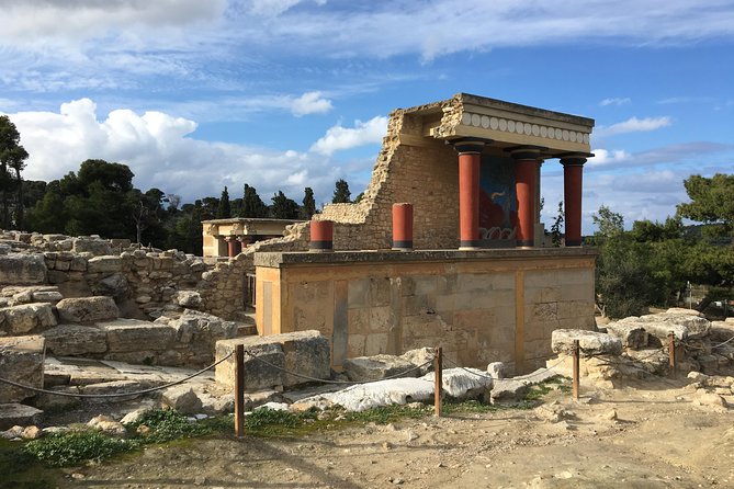 Knossos Palace Guided Walking Tour - Guided Tour and the Mythical Minotaur