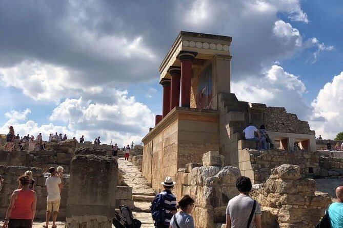Knossos Palace ( Private Guided Tour ) - Meeting and End Points
