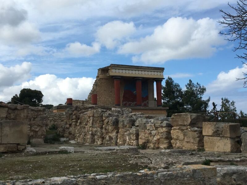 Knossos Palace Skip-The-Line Guided Tour With Max. 8 People - Highlights