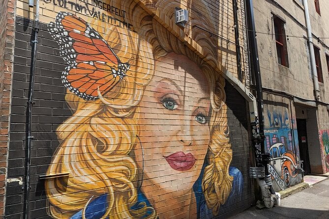 Knoxville Scavenger Hunt Walking Tour and Game - Private Tour Experience