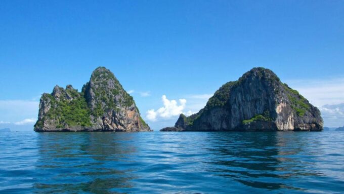 Ko Lanta: Emerald Cave and 4 Islands Tour by Longtail Boat - Comprehensive Tour Inclusions and Gear