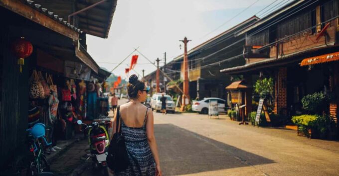 Ko Lanta: Old Town and Mangrove Forest Sightseeing Tour - Minimum Requirement