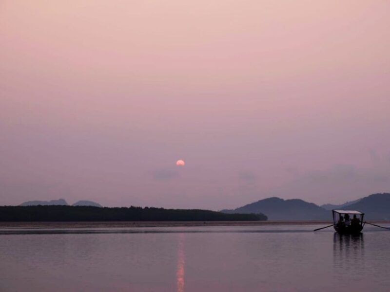 Ko Lanta: Private Romantic Sunrise by Gondola - Experience Highlights