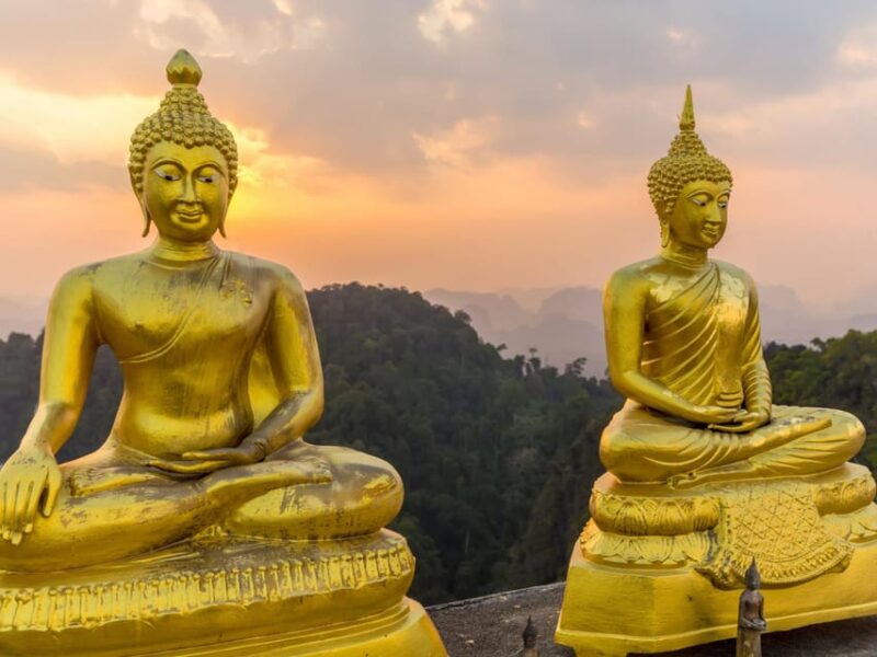 Ko Lanta: Private Tiger Cave, Hot Spring & Emerald Pool Tour - Climbing the Tiger Cave Temple