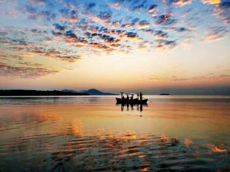 Ko Lanta: Sunrise Gondola Boat Ride with Breakfast - FAQ