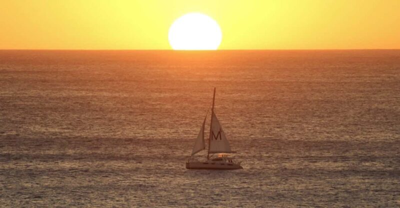 Ko Olina: Captains Sunset + Tasting - Scenic Views and Ambiance
