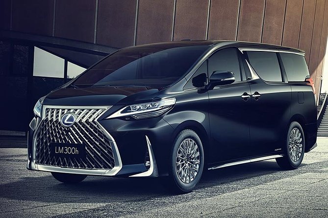 Kobe Airport Transfers : Kobe City to Kobe Airport UKB in Business Van - Service Details