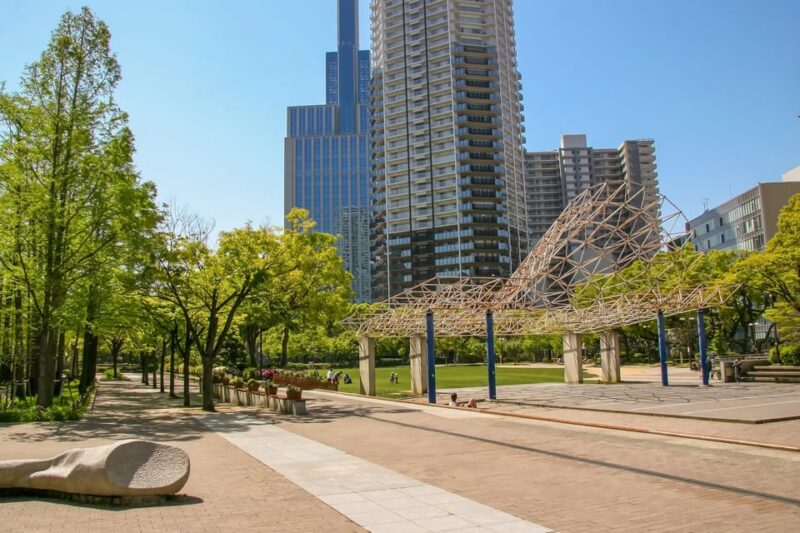 Kobe Coastal Charm: Harborland & Scenic Views Walk - Meriken Park
