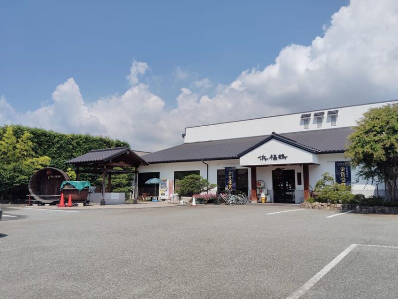 Kobe: Explore 3 Sake Breweries in 3 Hours - Guided Tour - Nada Gogos Vibrant Sake Production