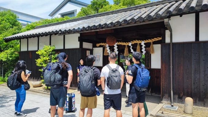 Kobe: Kampai Sake Tasting and Walking Tour - Exploring Kobes Nada District