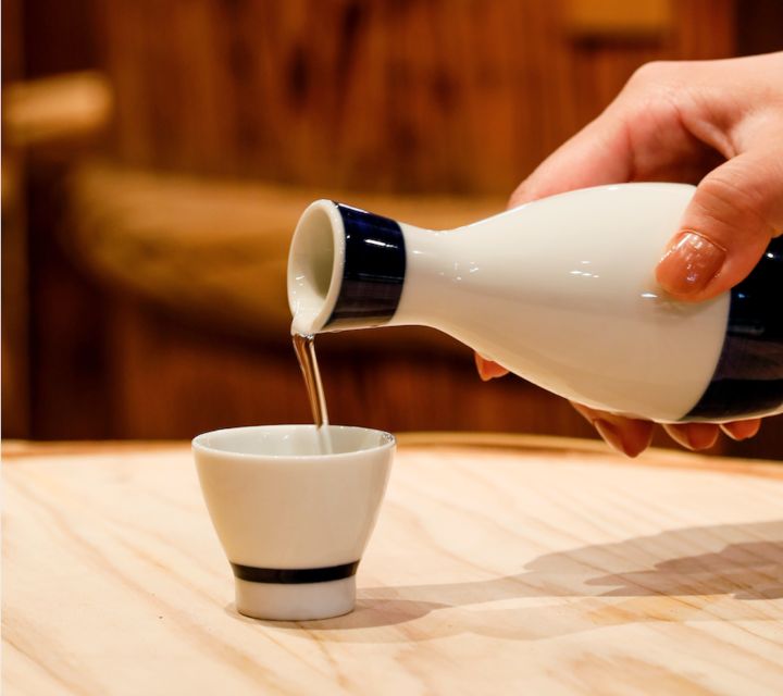 Kobe: Nada Sake Brewery District Private Walking Tour - Sawa No Tsuru Museum