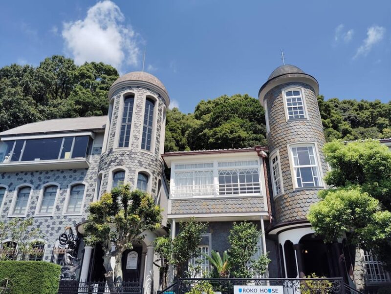 Kobe: Uroko-no-ie & Kitano Tenman Shrine - Scenic Tour - Uroko-no-ie: Architectural Gem