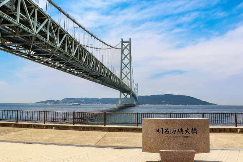 Kobe's Harmony: Mountains, Sea, and The Serene Arima Onsen - Key Points