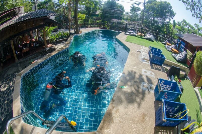 Koh Kood: 3-Day PADI Open Water SCUBA Diving Course - Instructor Languages