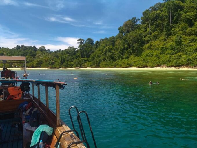 Koh Lanta: 4 Islands and Emerald Cave Tour by Long-tail Boat - Beach Lunch Experience
