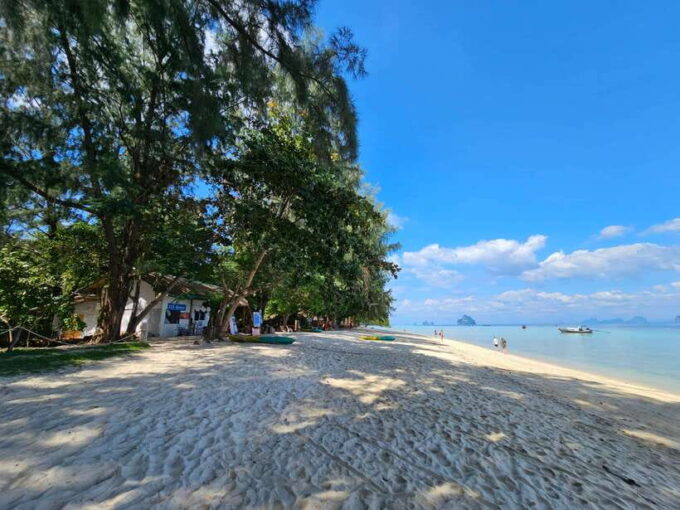 Koh Lanta: 4 Islands Tour by Speedboat With Snorkeling - Koh Ngai