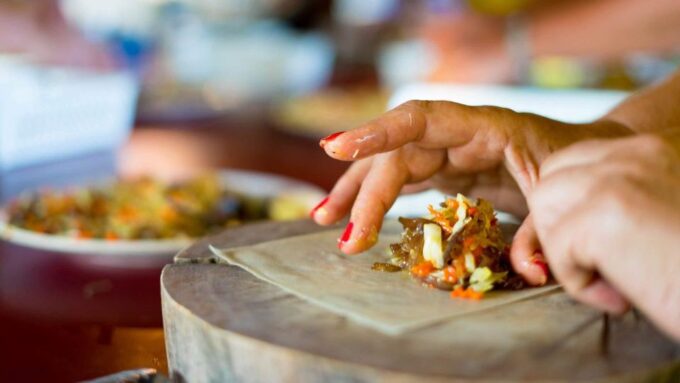 Koh Lanta: Evening Course at Lanta Thai Cookery School - Cooking Certificate and Takeaways