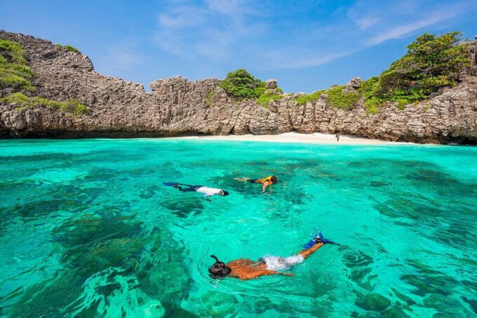 Koh Lanta: Koh Rok & Koh Haa Snorkeling the Andaman Gems Tour - Tour Cancellation Policy