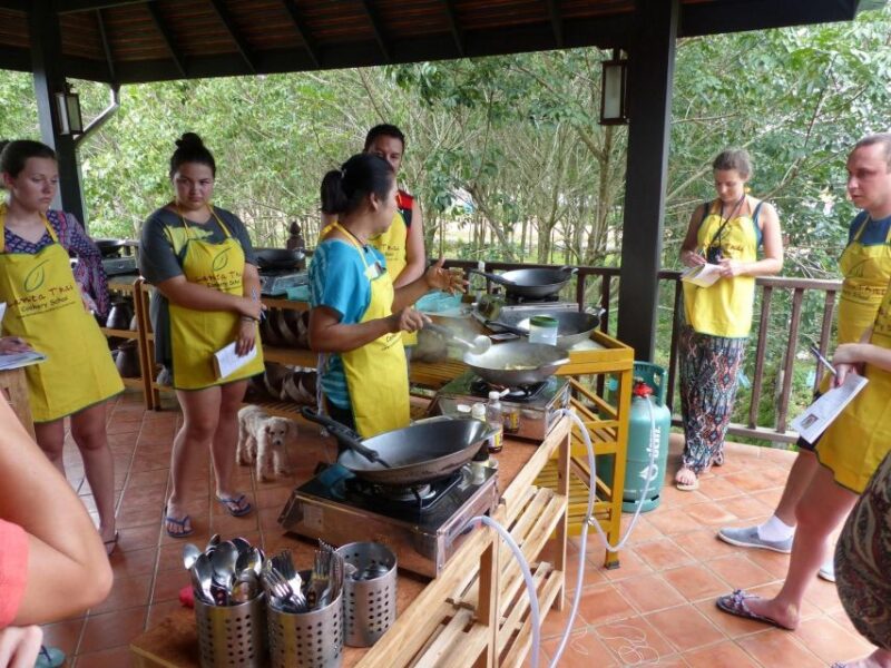 Koh Lanta: Lunch Course at Lanta Thai Cookery School - Cooking Instruction