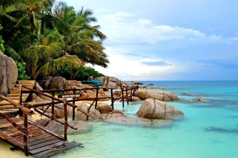 Koh Phangan: Koh Nangyuan & Koh Tao Boat Tour & Snorkeling - Included Amenities
