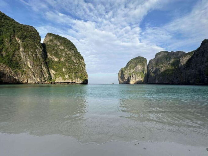 Koh Phi Phi: Maya Bay Private Longtail Boat Tour - Snorkeling in Pileh Lagoon