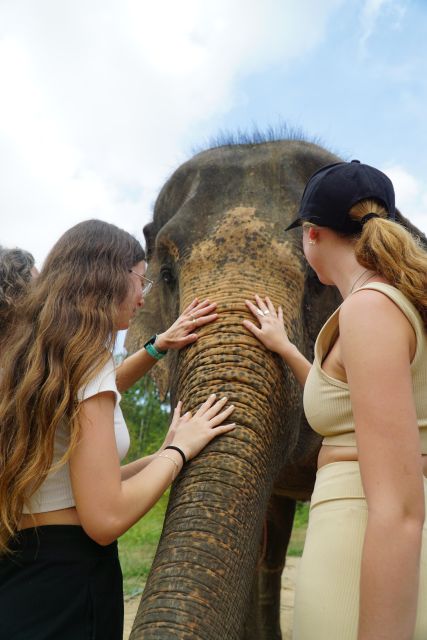 Koh Samui: 4x4 Sightseeing Safari & Elephant Sanctuary Tour - What to Bring and Wear