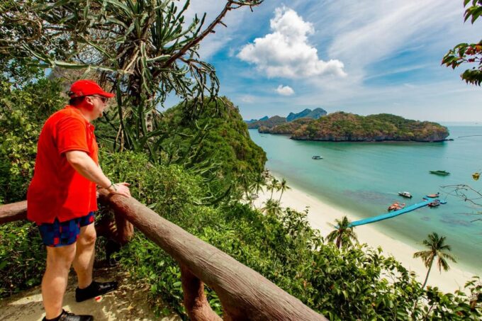 Koh Samui: Ang Thong Marine Park Kayaking & Snorkeling Tour - Blend of Adventure and Relaxation