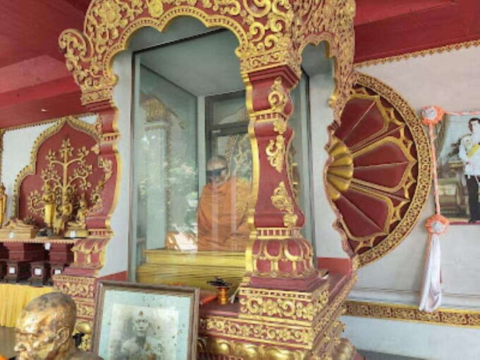 Koh Samui Jungle Adventure: 4x4 Off-Road Safari & Lunch - Visiting the Mummified Monk at Wat Khunaram