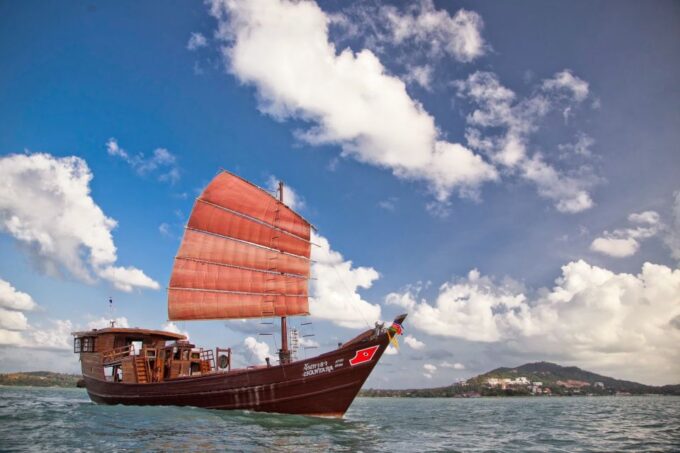 Koh Samui: Koh Phangan Island Full-Day Cruise With Sunset - Lunch and Dining
