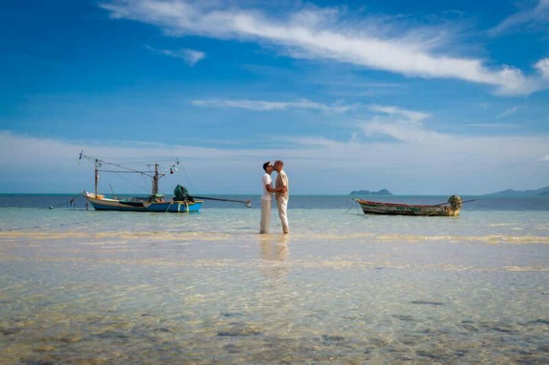 Koh Samui: Private Photoshoot for Couples & Families - Key Points