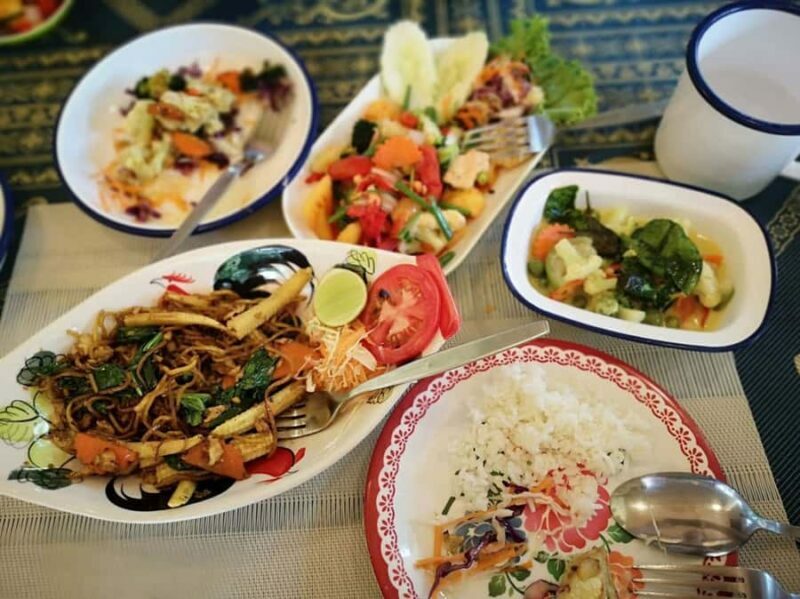 Koh Samui: Thai Cooking Class with Local Market Tour - An inviting blend of market exploration and culinary mastery