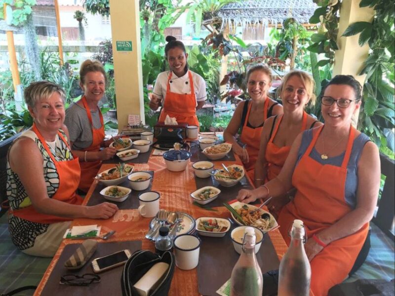 Koh Samui: Thai Cooking Class With Local Market Tour - Key Points