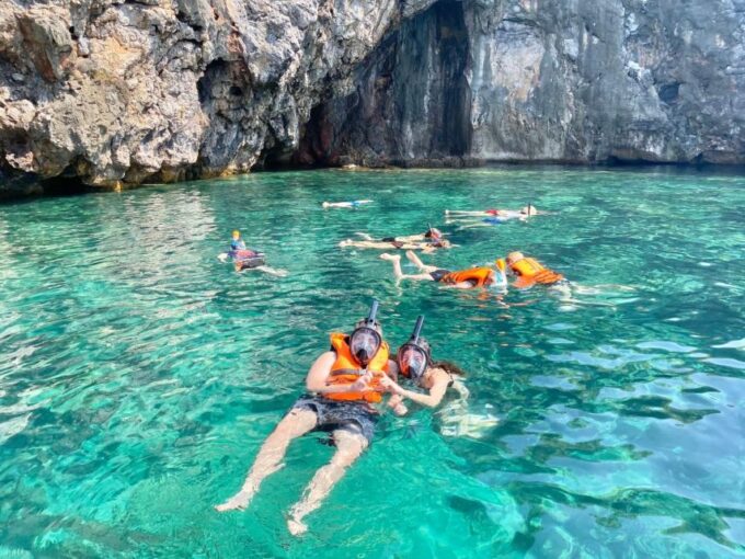 Koh Samui : VIP Koh Tao & Koh Nang Yuan Small-Group Tour - Frequently Asked Questions