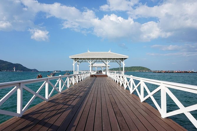Koh Si Chang Day Tour From Bangkok With Lunch - Beautiful Beaches and Shrines