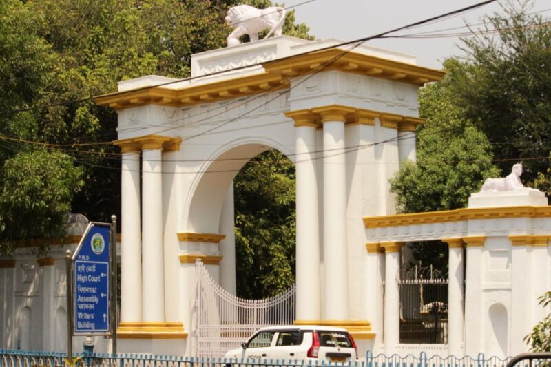 Kolkata: A Sea of Faces and A Thousand Places - Key Points