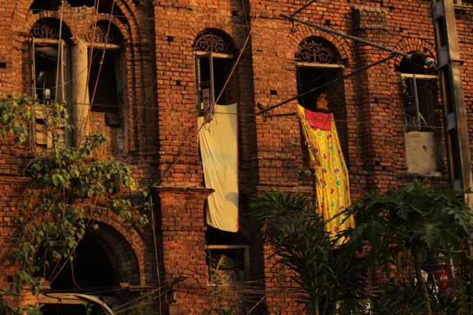 Kolkata: A Sea of Faces and A Thousand Places - Iconic College Street Exploration