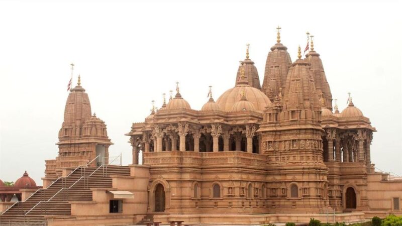Kolkata Car Rental - Comfort and Safety Features