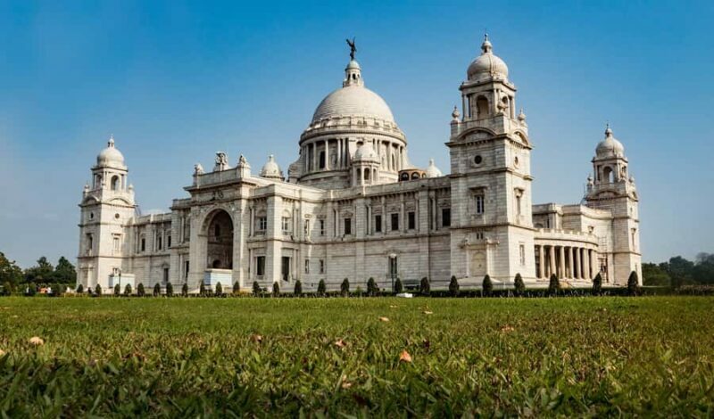 Kolkata: City Highlights Day Trip with a Local Guide - Key Points