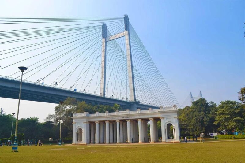 Kolkata: Full-Day City Tour With a Local Guide - Booking and Restrictions
